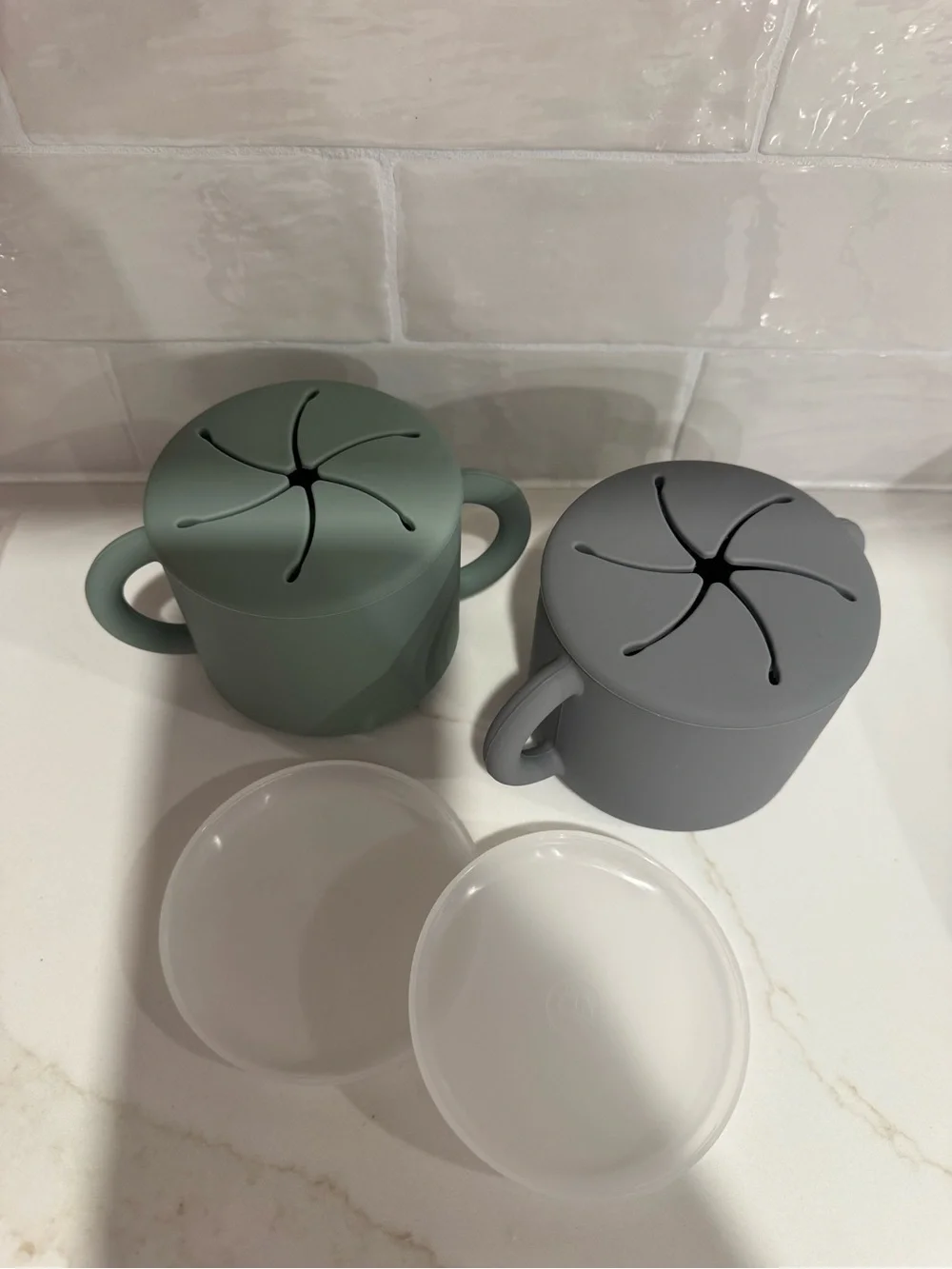WeeSprout Silicone Snack Cups with Handles - Gray & Green